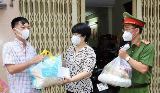 5.000 phụ nữ và trẻ em gái nhận hỗ trợ ảnh hưởng bởi COVID-19