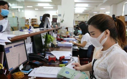 Bộ Chính trị quyết định tổng biên chế và tạm dừng thực hiện hợp nhất một số mô hình