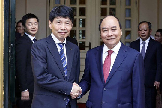 Chủ tịch nước Nguyễn Xuân Phúc tiếp Thống đốc tỉnh Gunma, Nhật Bản