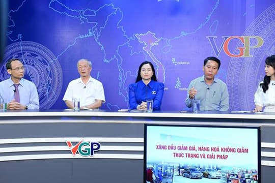 Hiến kế giải quyết câu chuyện giá xăng giảm, nhiều mặt hàng vẫn 'đứng im'