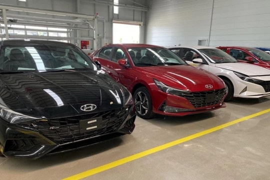 Hyundai Elantra 2023 lộ ảnh tại Việt Nam