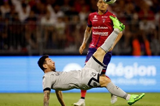Messi lập cú đúp, PSG đại thắng