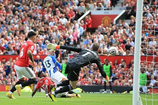 MU thua trận mở màn Premier League trên sân nhà
