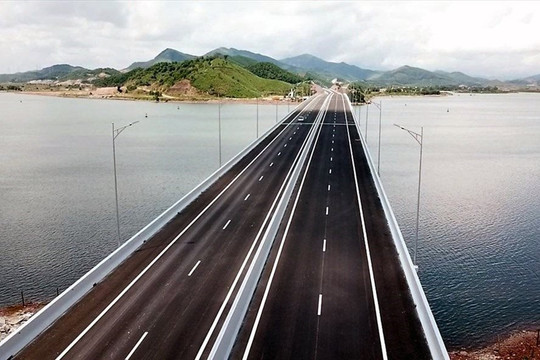 Cao tốc Vân Đồn - Móng Cái dự kiến lưu thông vào dịp 2/9