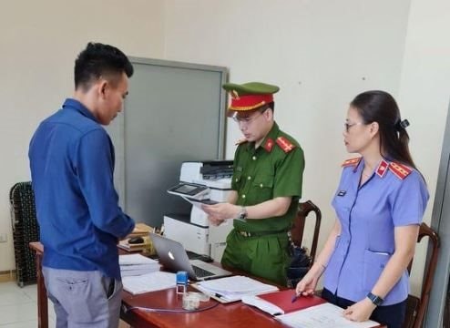 Giám đốc công ty thực phẩm xuất khống hơn 15.000 hóa đơn để trốn thuế
