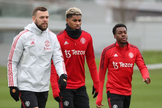 Những cạnh tranh khốc liệt trong đội hình Man United (phần 2)
