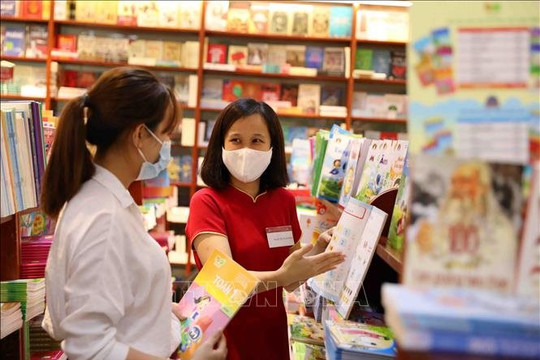 Kết luận của 2 Phó Thủ tướng về học phí và sách giáo khoa