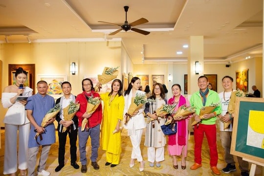 Hoa hậu Ngọc Hân làm MC triển lãm "Gặp gỡ Đà Lạt"