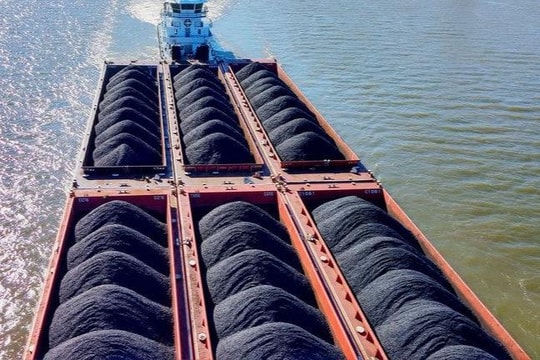 Tin vắn thế giới ngày 11/8: Lệnh cấm của EU đối với than của Nga chính thức có hiệu lực