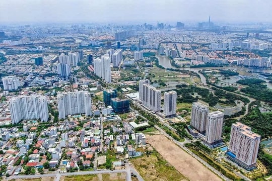 Thị trường bất động sản lệch pha cung - cầu