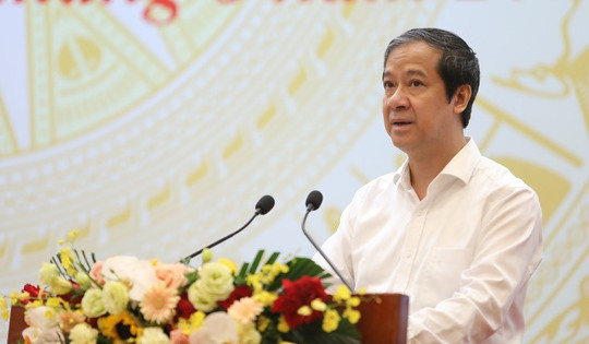 Năm học mới 2022-2023: Nóng chuyện lương giáo viên, thiếu giáo viên