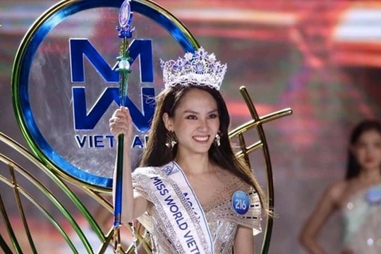 Nhiều ý kiến trái chiều về việc Hoa hậu Mai Phương bán vương miện