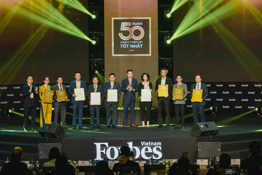 Dấu ấn mang tên Vinamilk trong hành trình 10 năm Top 50 doanh nghiệp niêm yết tốt nhất của Forbes Việt Nam