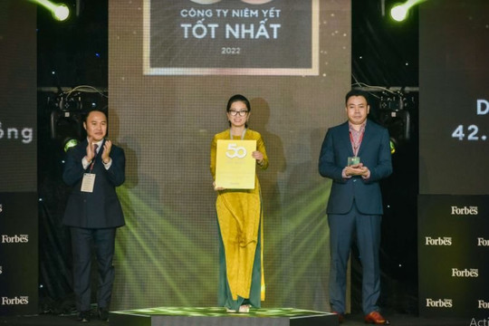 Vietcombank – ngân hàng duy nhất 10 lần liên tục được vinh danh Top 50 công ty niêm yết tốt nhất Việt Nam
