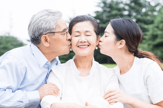 Nếu đã ngoài 50, bạn cần thay đổi chế độ ăn uống, muốn sống khỏe và sống lâu thì 4 loại thực phẩm sau đây nên tránh càng sớm càng tốt!