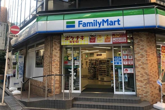 Nhật Bản: Ứng dụng robot tại FamilyMart