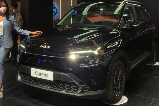 Kia Carens 2022 chính thức ra mắt Đông Nam Á, giá từ 611 triệu đồng