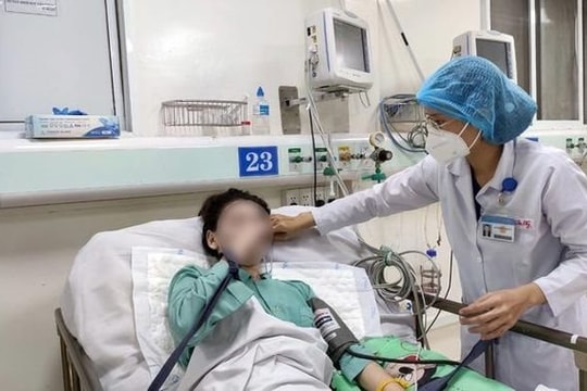 Vụ nhiều  sinh viên ngộ độc rượu: Nữ sinh bị nặng nhất được xuất viện