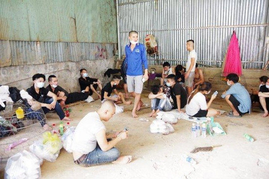 40 người bơi qua sông nhập cảnh trái phép vào về Việt Nam