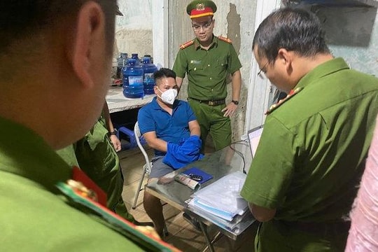 Bắt đối tượng nhận 3 tỷ đồng và 10.000 USD "chạy án"