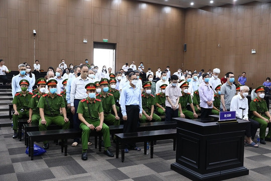 Xử vụ thâu tóm "đất vàng": Luật sư đánh giá sai phạm của thân chủ thế nào?
