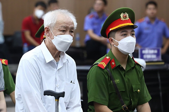 Vụ "thâu tóm đất vàng": Bị cáo Nguyễn Văn Minh và con gái tham ô tài sản như thế nào?