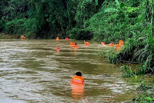 Tìm thấy thi thể cháu bé 4 tuổi bị nước cuốn trôi