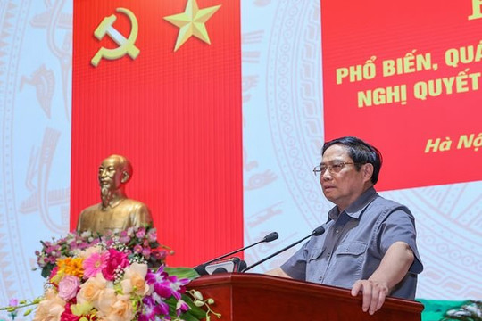 Phát triển công nghiệp quốc phòng tự cường, hiện đại và lưỡng dụng