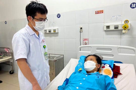 Bệnh viện Đà Nẵng cứu sống sản phụ nhiễm Covid-19, bị ngộ độc thuốc tê