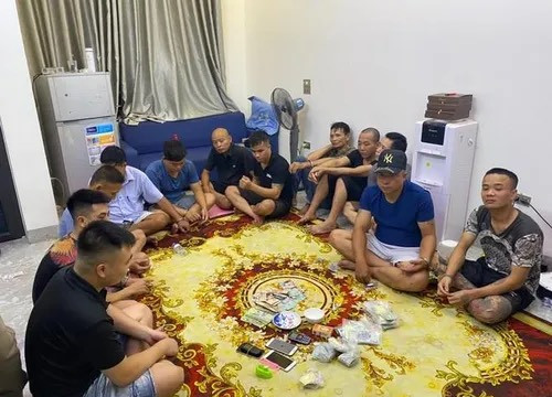 Khởi tố 18 bị can về hành vi "tổ chức đánh bạc và đánh bạc"