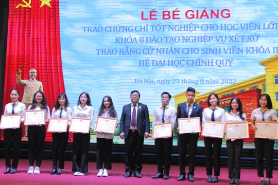 Mít tinh chào mừng kỷ niệm 28 năm Ngày Truyền thống Học viện Tòa án