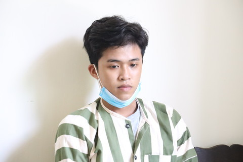 Nhấn đầu bạn gái xuống mương nước vì níu kéo tình cảm bất thành