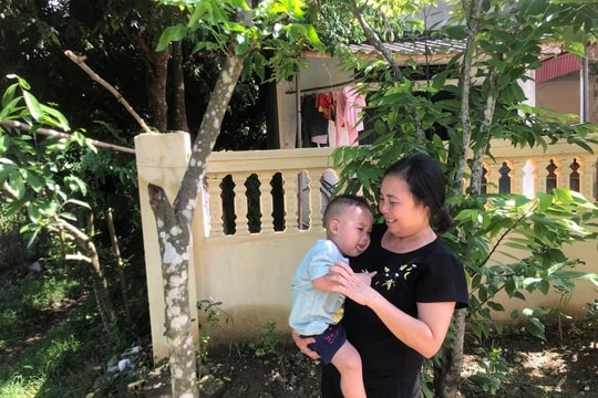 Hỗ trợ đất, nhà, sinh kế cho các hộ sinh sống trên sông lên bờ
