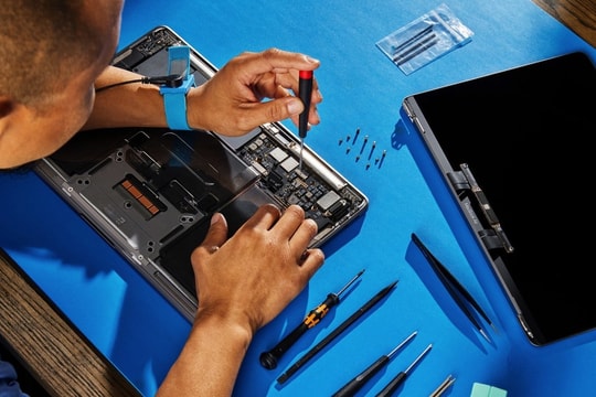 Apple cho người dùng tự sửa MacBook Pro và MacBook Air M1