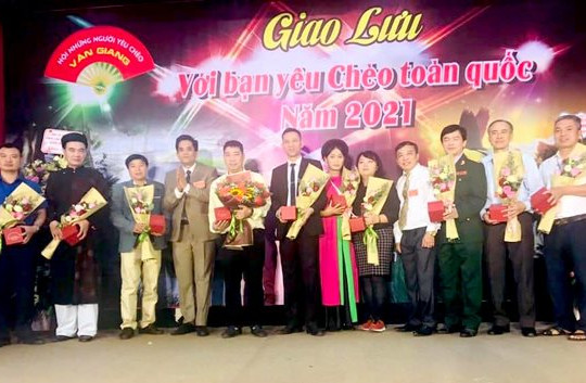 Ông Nguyễn Quang Hòa: Người lưu giữ hồn quê qua những điệu chèo