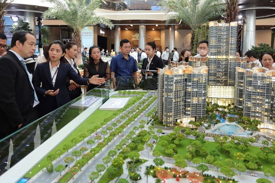 Họp mặt đối tác, cộng đồng doanh nghiệp gặp gỡ tại Novaland Gallery
