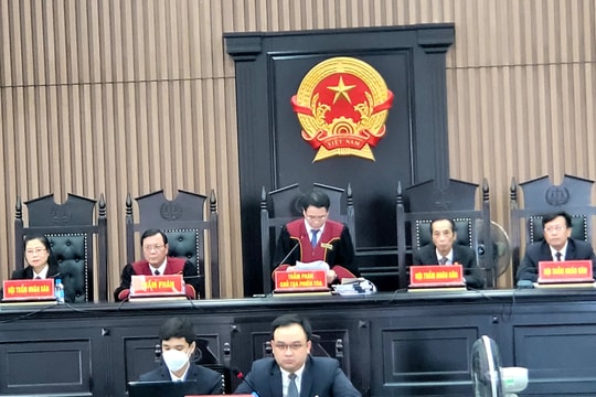  Cựu Bí thư Tỉnh ủy Bình Dương Trần Văn Nam lĩnh 7 năm tù