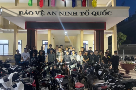 Hàng chục quái xế đua xe trái phép bị tóm gọn
