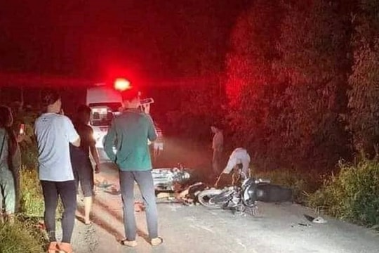 Tai nạn trên đường làng, 2 người tử vong