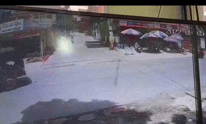 Xe tải sang đường ẩu gây họa đau đớn cho hai người đi xe máy