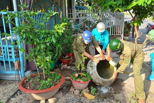 Số ca mắc sốt xuất huyết tăng 8 lần, tỉnh Nghệ An ra công văn hỏa tốc