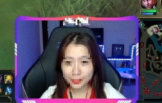 Nữ streamer có phát ngôn xúc phạm lãnh đạo cấp cao bị phạt kịch khung