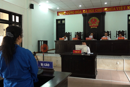 Tiện tay "cầm" hơn 1,2 tỷ đồng của chủ nợ, lĩnh án 8 năm tù