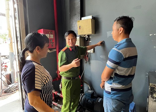Công an TPHCM kiểm tra an toàn PCCC tại các quán karaoke, vũ trường, bar