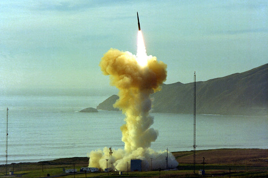 Mỹ phóng thử tên lửa đạn đạo liên lục địa Minuteman III
