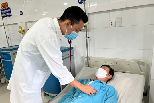 Cứu sống nam thanh niên bị đâm thủng tim