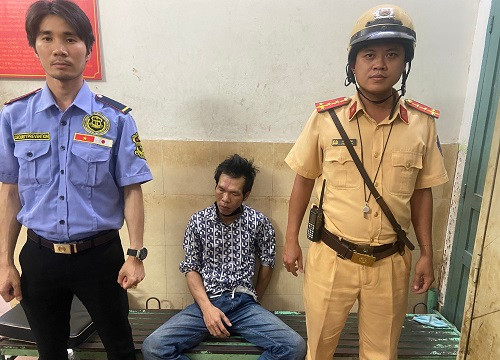 TPHCM: Bắt nam thanh niên trộm gương chiếu hậu xe ô tô tại Quận 1