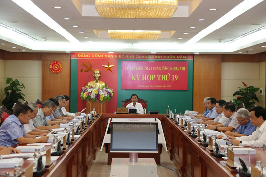 Ban cán sự đảng Bộ Giáo dục và Đào tạo đã thiếu trách nhiệm, buông lỏng lãnh đạo chỉ đạo