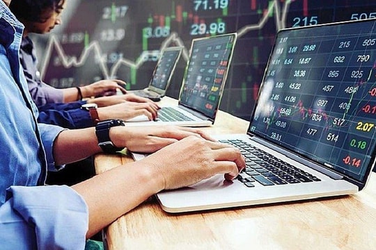 8 tháng, số lượng cá nhân mở mới tài khoản chứng khoán thấp nhất