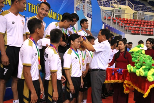 Khoảnh khắc tuyệt vời tại lễ trao huy chương Hội thao TAND lần thứ IV